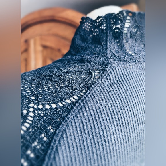 Free People Lace & Knit Mock Neck Tee XL NWT Black Long Sleeve - Picture 14 of 16